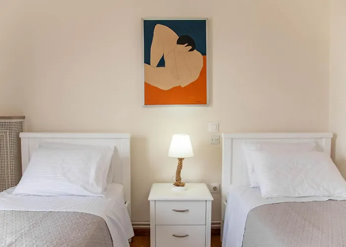 Seaview Serenity Apartment